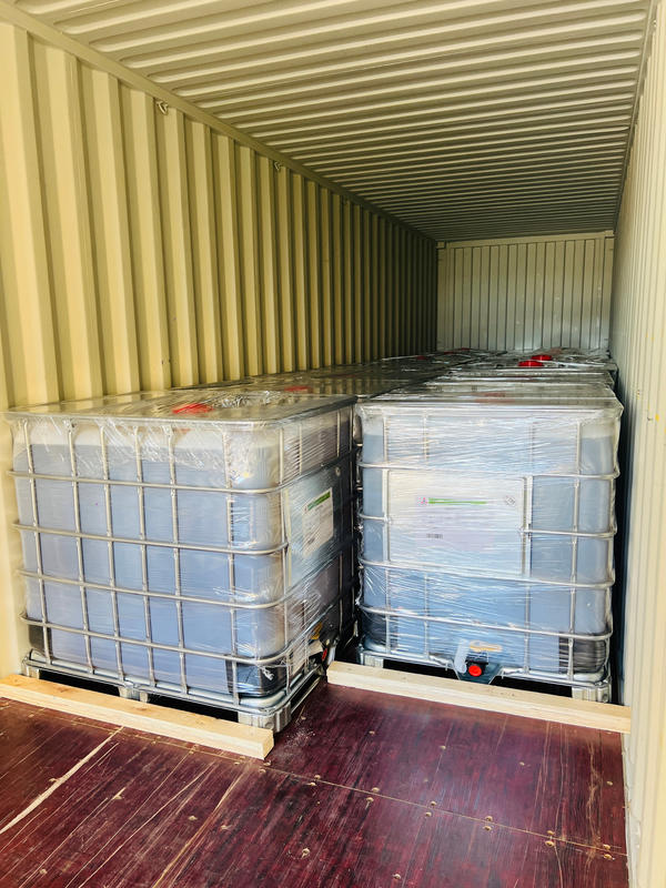 Κρυστάλλινη υγρή αιποξυδερμική ρητίνη για ηλεκτρικά μονωτικά στοιχεία 10-35kv με γαλακτόλευκο κολλώδες υγρό