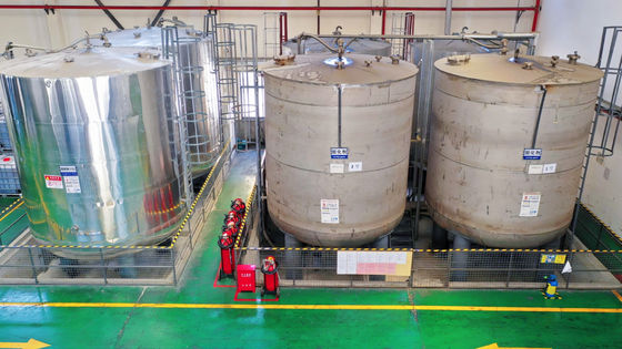 Θερμική αποσύνθεση > 320°C